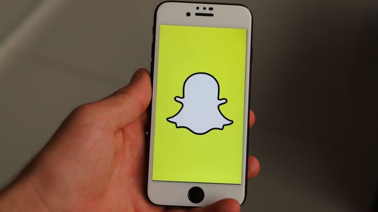 How to Spy on Someone’s Snapchat for Free